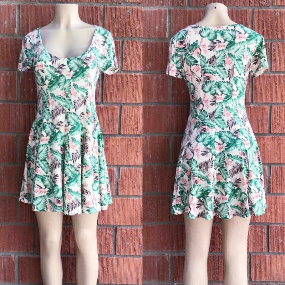 LAST ONE❗LISTICLE Chic Tropical Print Short Dress